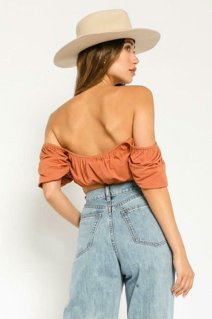 Summer Feeling Aragon Off-Shoulder Crop Top