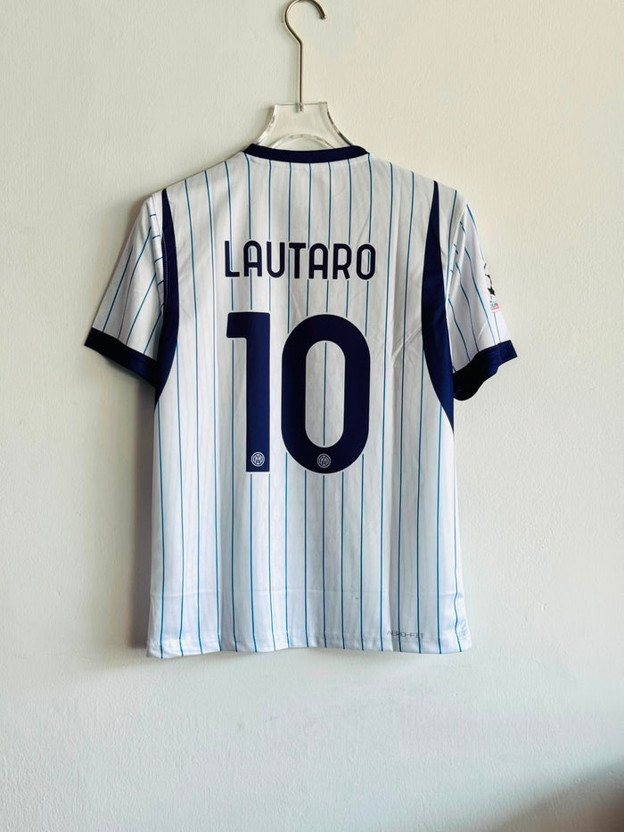 Inter Milan 26-27 Away Kit – LAUTARO #10