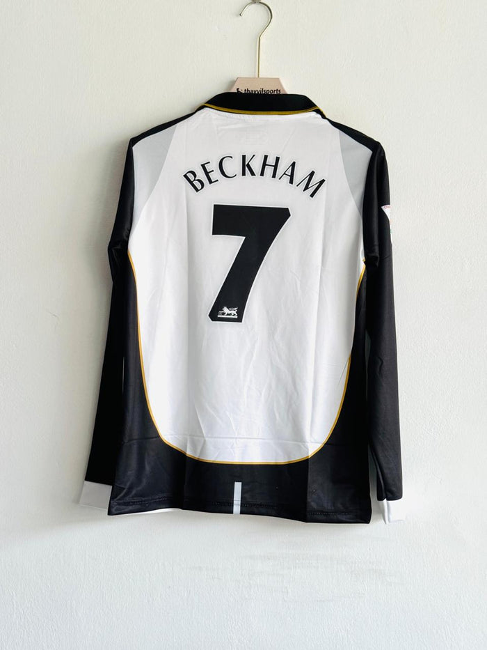 Umbro Manchester United 2001-02 away Football Jersey